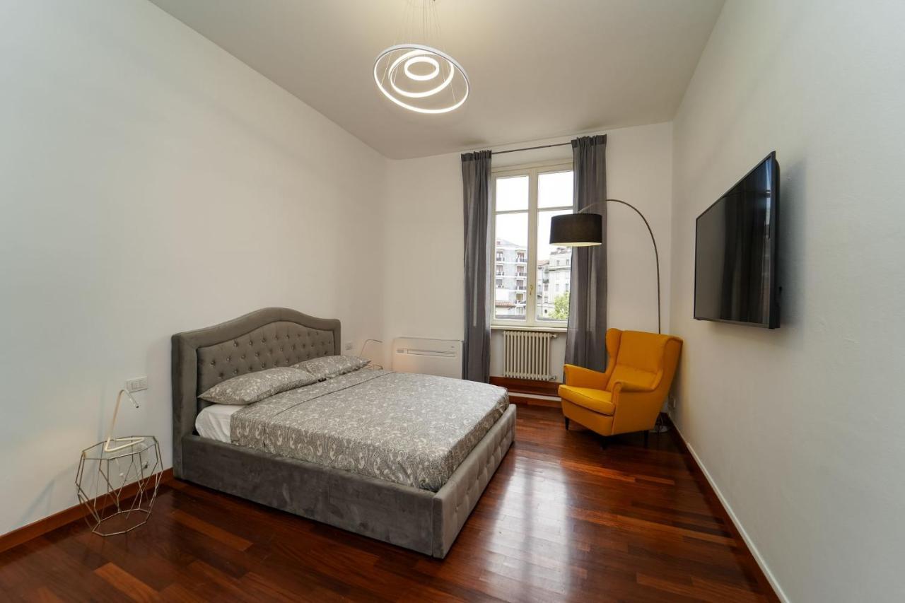 Appartamento Esclusivo Fronte Lago, In Centro A Como Con Garage Exterior foto