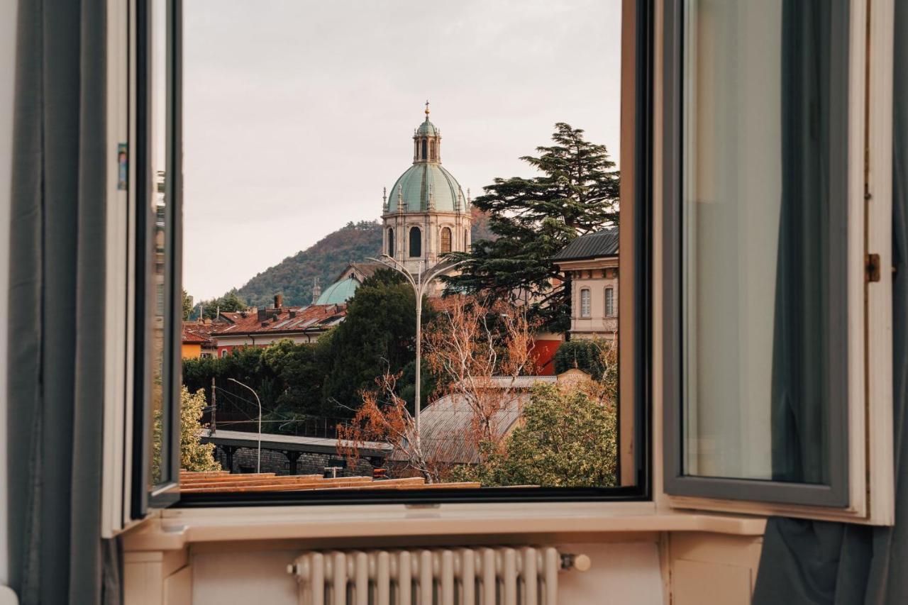 Appartamento Esclusivo Fronte Lago, In Centro A Como Con Garage Exterior foto